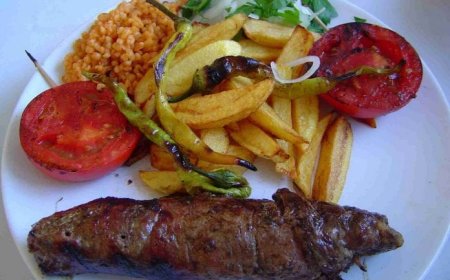 İzmir  Karşıyaka'da  Ne Yenir? Ne Yemeli? Nesi Meşhur?